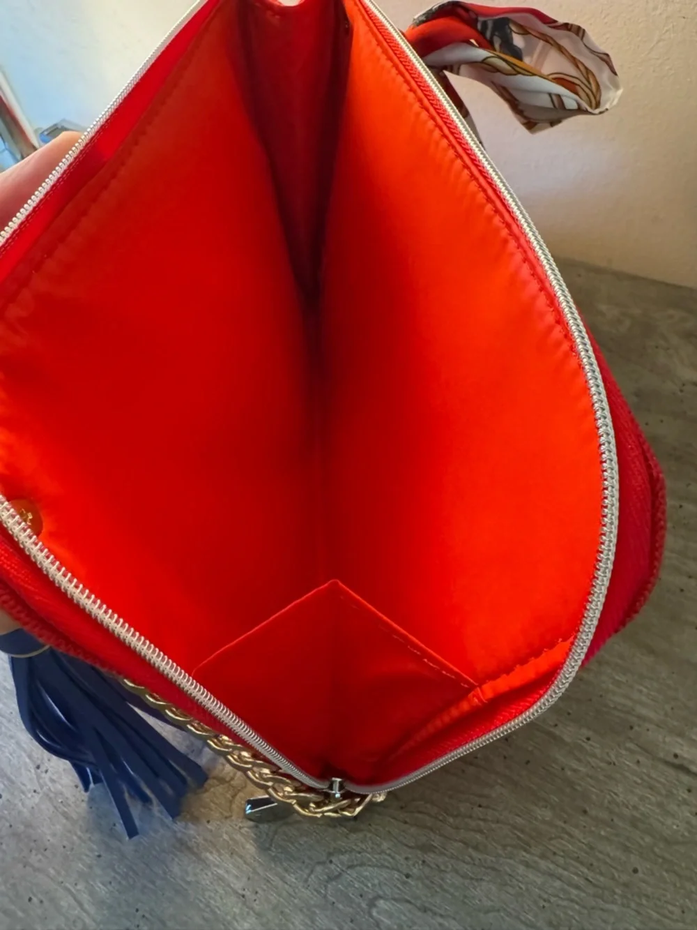 Christian Dior Beauté Red Women's Pouch with Chain Strap, scarf and Tassel. - Picture 5 of 10